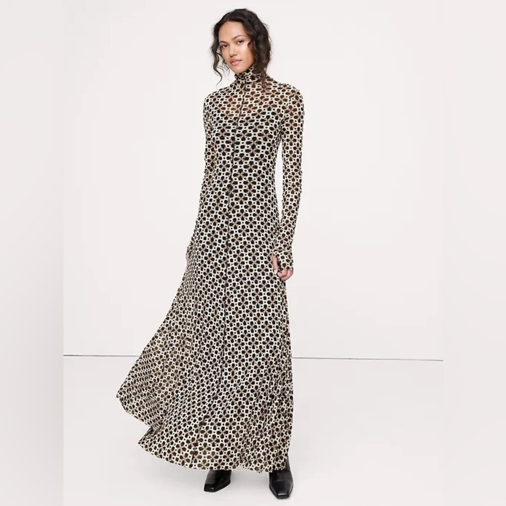 NWT! Banana Republic Ivory & Black Plaid Mesh Long-Sleeve Maxi Dress 🕯️